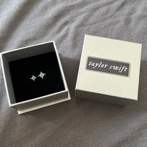 Taylor Swift folklore/evermore ring